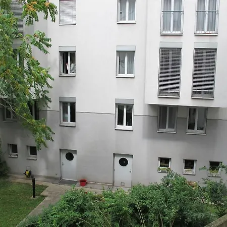 Central Vienna-Living Room photo