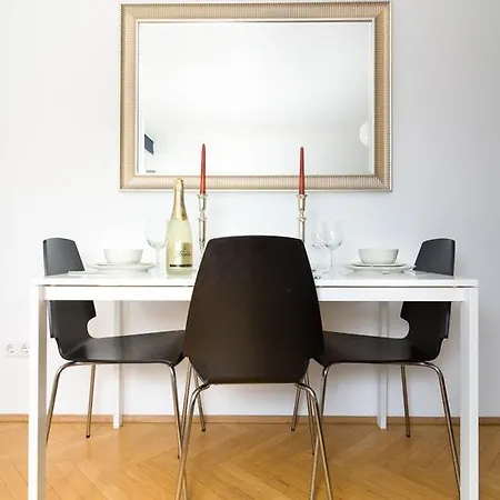 Central Vienna-Living Room photo