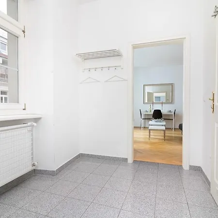 Central Vienna-Living Room photo