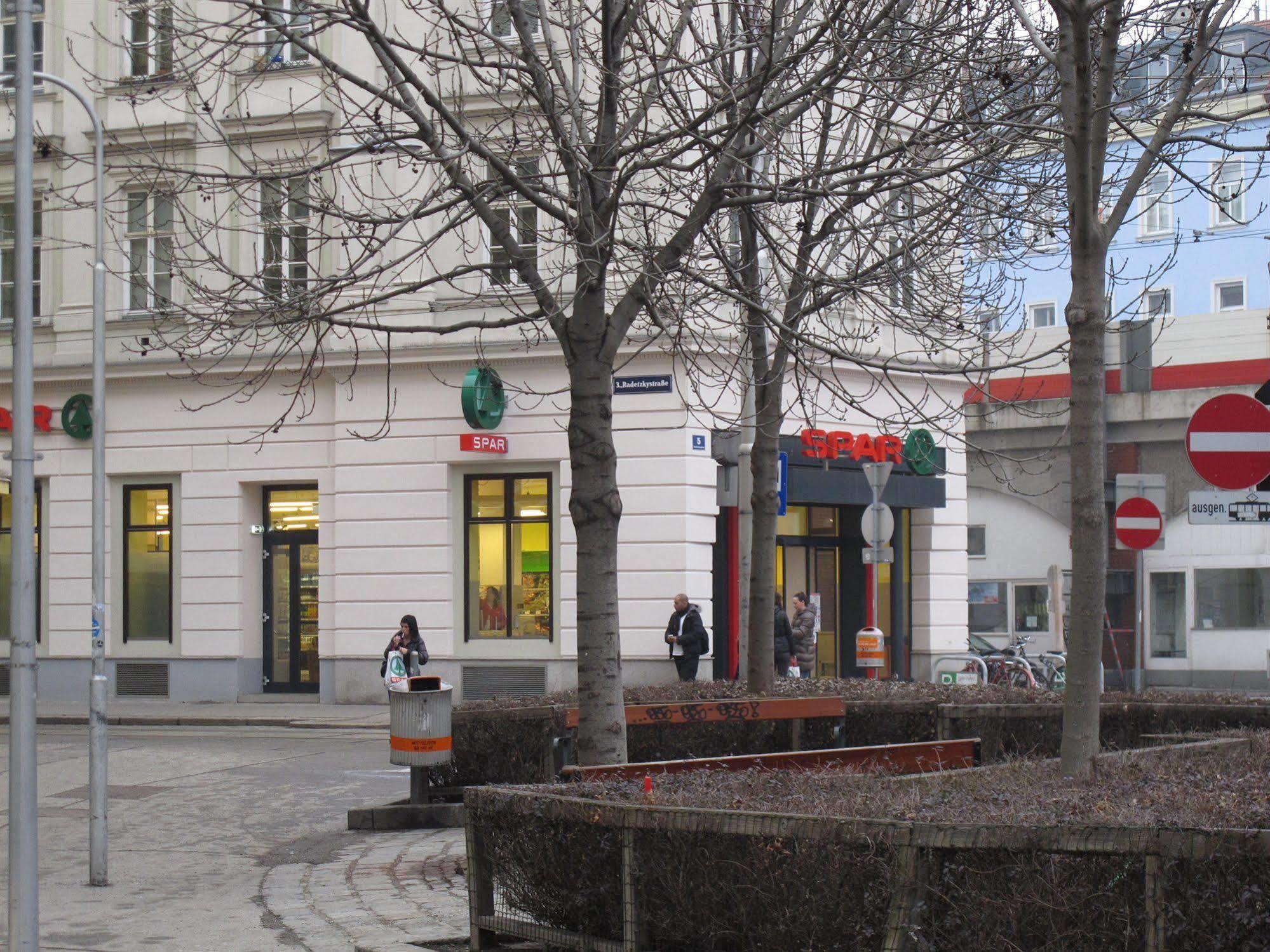 Vienna-living *